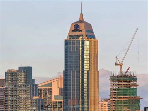 METROBANK CENTER: The Tallest Building in the Philippines is Standing.